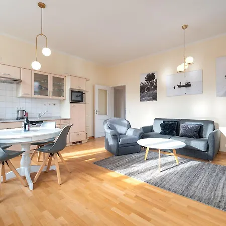 Frohsinn, App 10 Apartment *